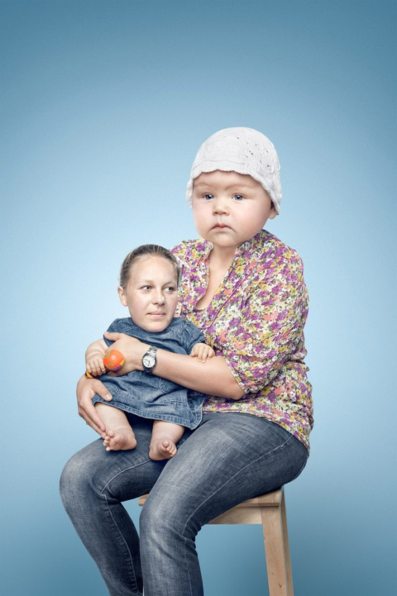 baby holding mom Parents And Children Switched Heads